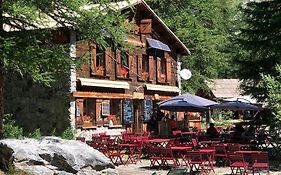 Chalet Refuge Du Pre De Madame Carle